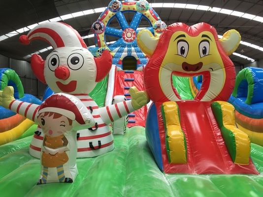 Plato PVC Tarpaulin Material Features Circus Inflatable Playground Bouncer Castle